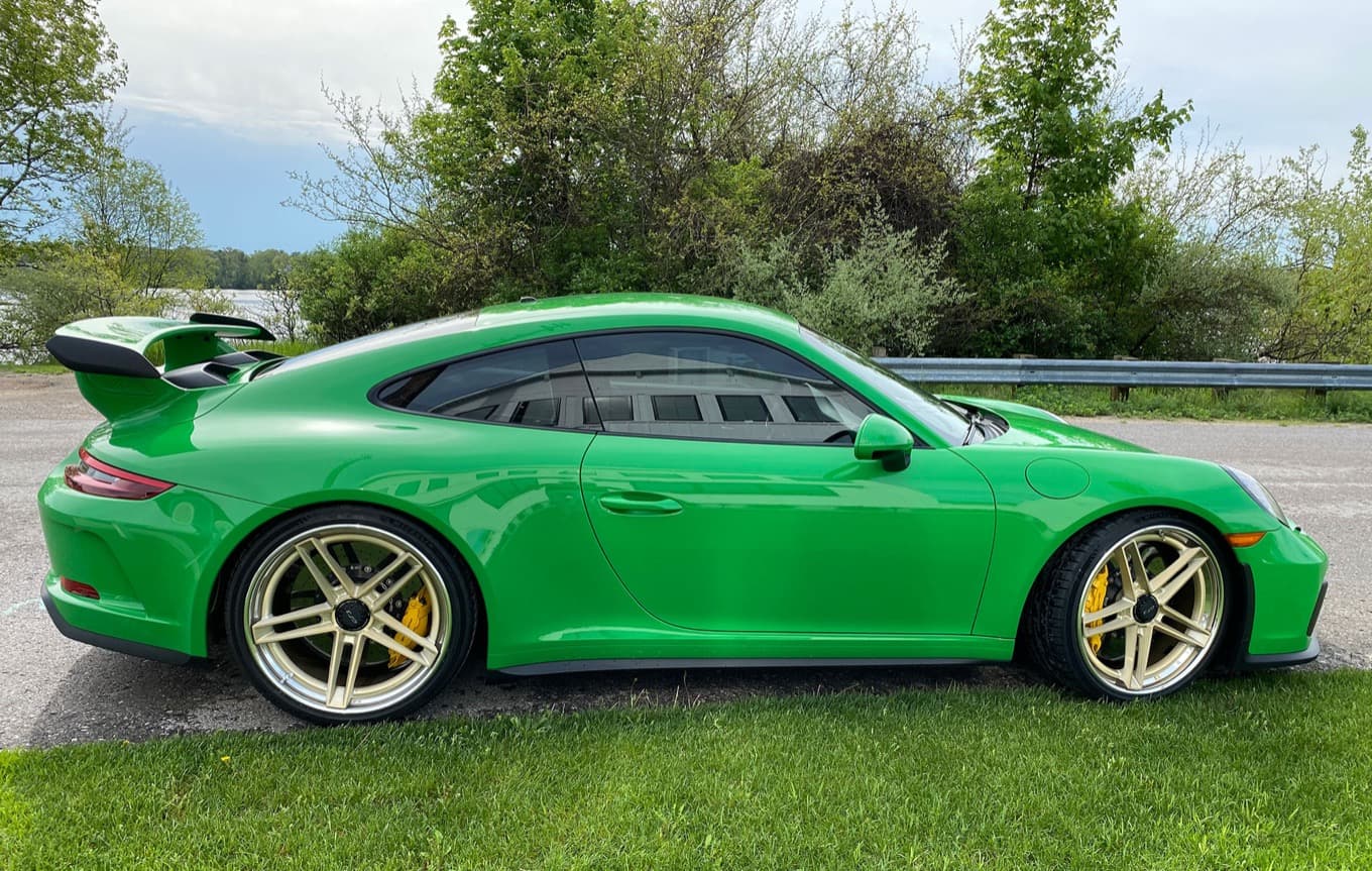 2018 Porsche GT3 in Viper Green Paint to Sample